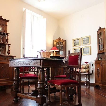 L'Atelier Du Temps - Charme Apartment Aosta Bagian luar foto